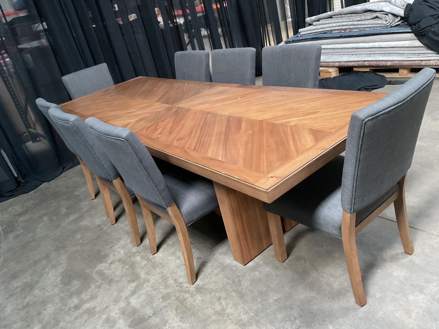 Discounted Costco 9 pc Dining Set