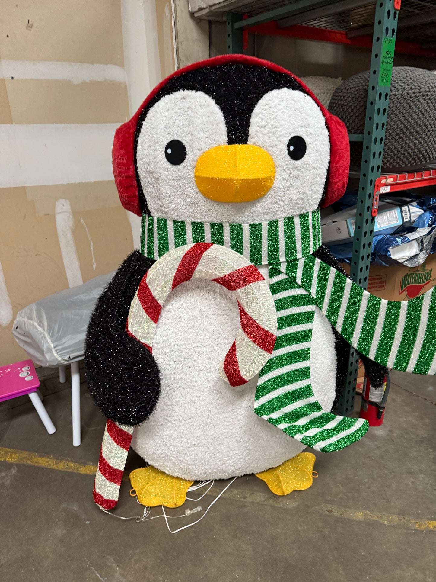 5’ LED Penguin